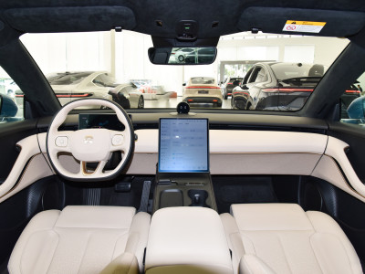 NIO ET5 TOURING Фото №8